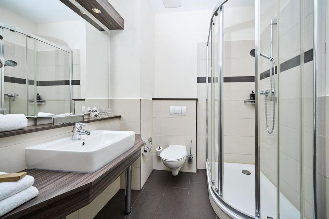 Strand- Und Wellnesshotel Preussenhof Зиновиц Екстериор снимка